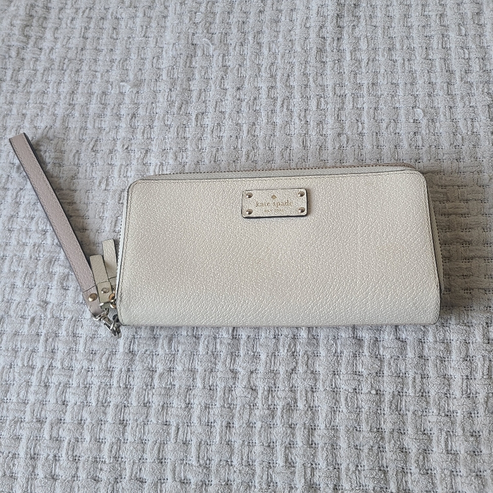 Kate Spade New York Anita Grove Street Wristlet Wallet